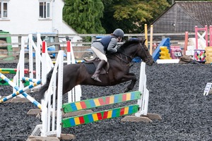 Class 5 - Fences not above 2'6